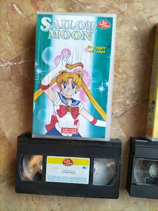 Due videocassette Sailor Moon - Foto 3