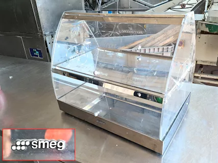 Teca Smeg per esposizione brioches usata