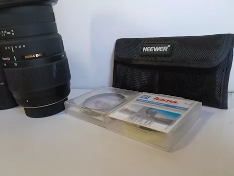 Nikon D5100 con tre obiettivi, filtri e borse, come nuova - Anteprima 5