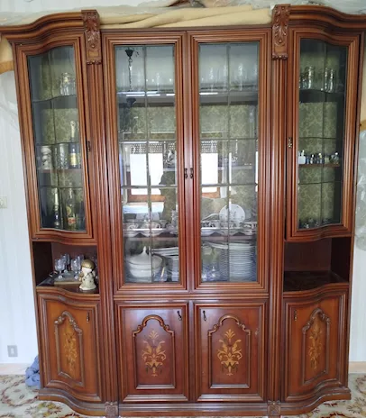Cristalliera in legno massiccio