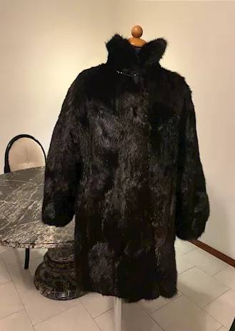 Splendida pelliccia rat mousqué visonata tg. 44, colore nero, come nuovo - Anteprima 2