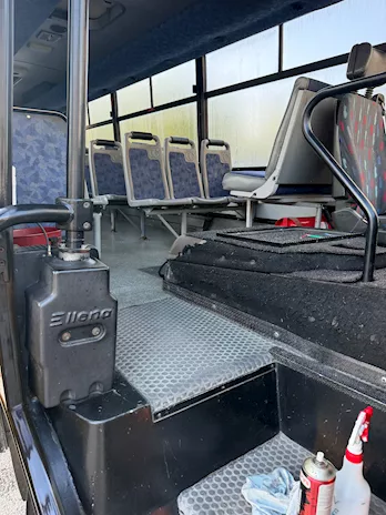 Scuolabus Marca Iveco 100 e 18 Cacciamali Anno 1997 Km 234000 - Anteprima 10