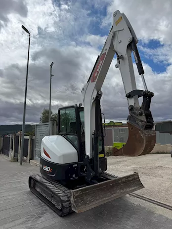Escavatore Bob Kat E50Z 2023