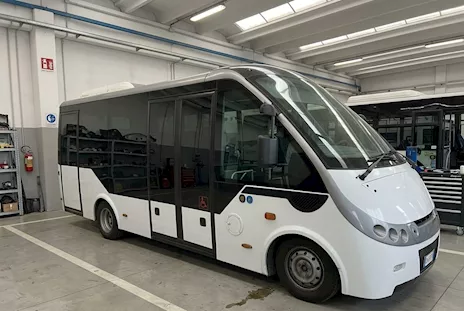 Minibus urbano 27 posti - accesso disabili