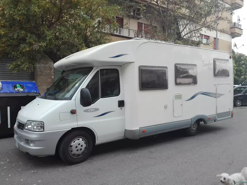 Camper Semintegrale Marca Fiat Furgone Anno 2009, full optional