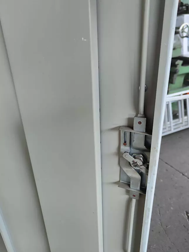Foto 4Armadio in ferro porta attrezzi/documenti, ottime condizioni