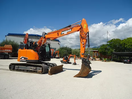 Escavatore cingolato Doosan DX140LCR