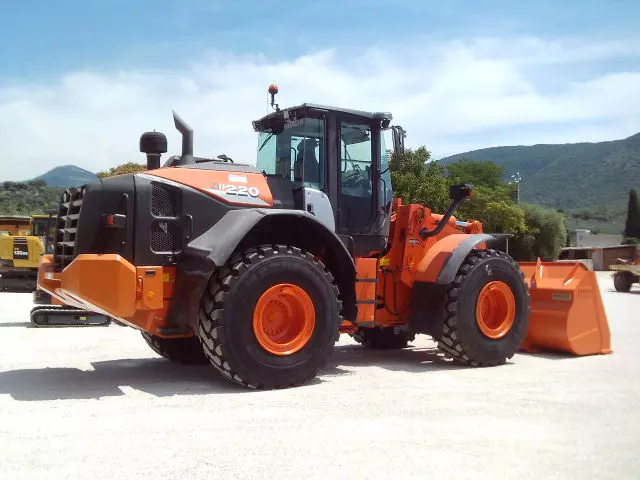 Foto 7Pala gommata Hitachi ZW220-6 Anno 2019 Ore 10000, tipo Cummins