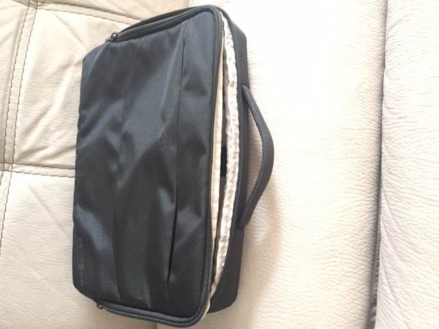 Foto 4 Valigetta Borsa Porta tablet, e pc portatile piccolo, come nuova
