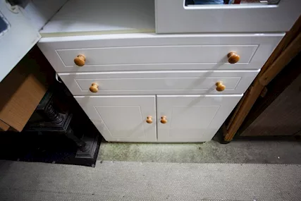 Mobiletto Multiuso Bianco con Ante a Vetro - 24412, in legno - Foto 4