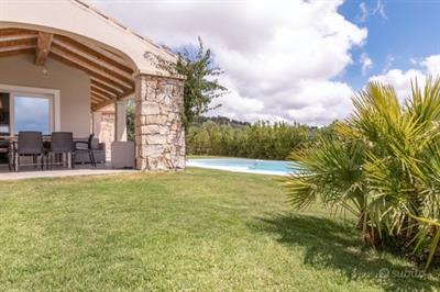 Villa vista mare con piscina privata e taverna - Foto 2