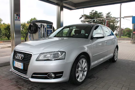 Audi A3 T-Tronic 2.0 TDI - 141 CV - automatica