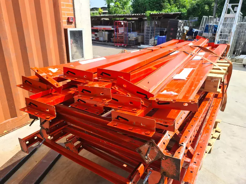 Correnti e spalle per pallet racking usate - Foto 3