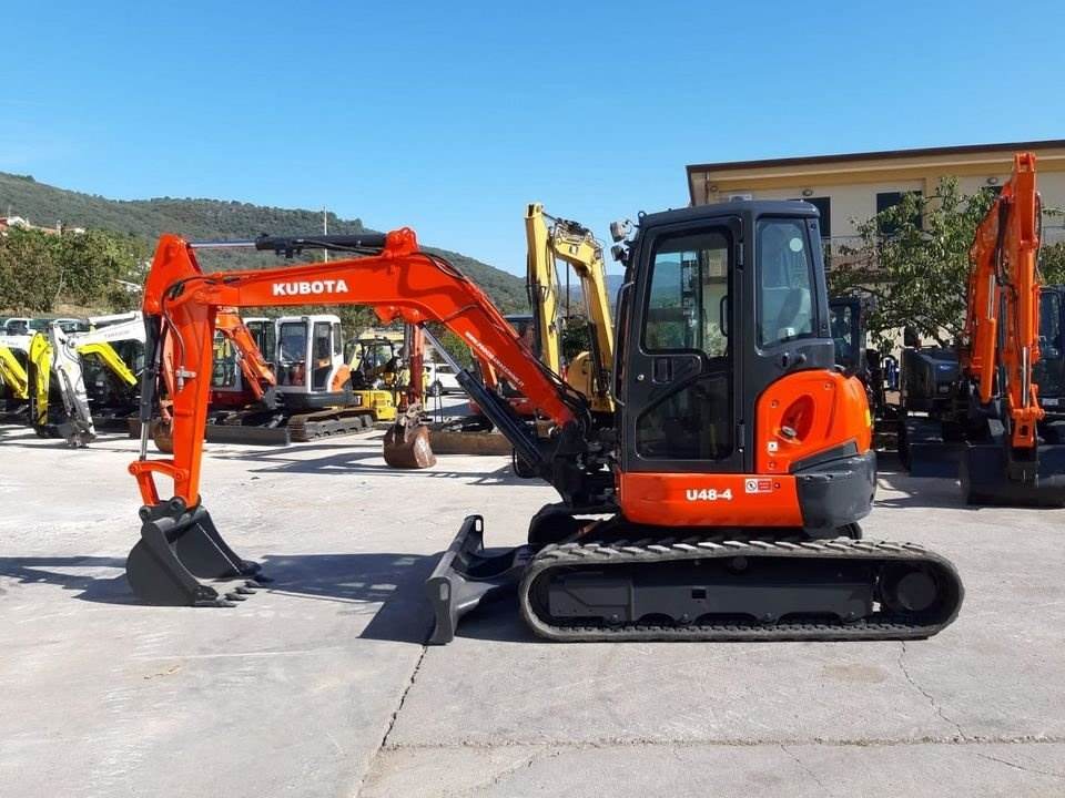 Foto 3 Kubota escavatore varie disponibilità 15q a 80q per imprese Anno 2008