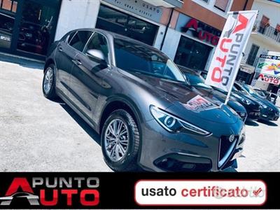 Alfa Romeo Stelvio 2.2 Turbodiesel 180 CV AT8 Q4 Anno 2018, tipologia Fuoristrada - Foto 2