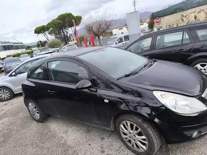 Opel Modello Corsa Anno 2009 Km 170000 Coupé - Foto 2