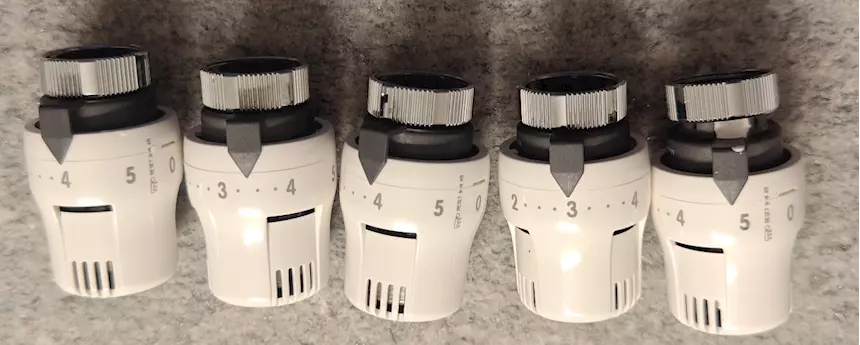 N° 5 Caleffi serie 200000 comando termostatico per valvole, in ottime condizioni - Foto 6