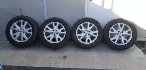 CERCHI E GOMME 225/60/R17 99Q
