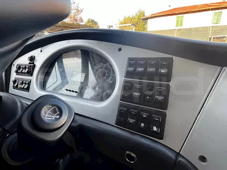 King Long XMQ6900, 2012, 37 posti, Euro 5 Km 665238, cambio: manuale - Anteprima 12