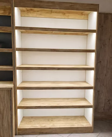 Mobili scaffale in legno con led
