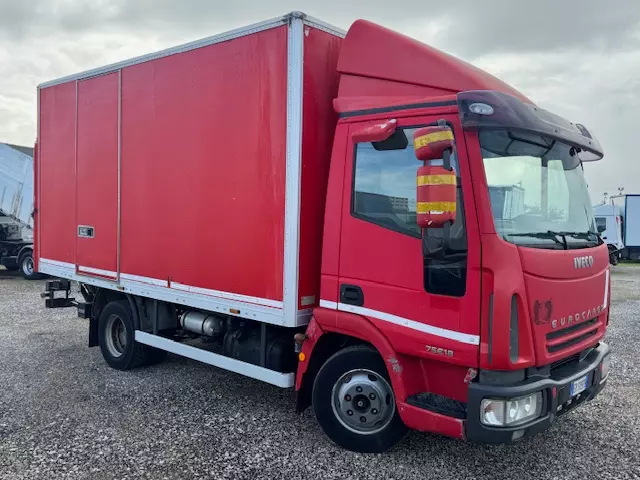 Foto 5Iveco Eurocargo 75e18 cassa e sponda Furgone Anno 2006