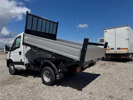 Iveco Daily 35c13 con ribaltabile nuovo Furgone Anno 2012, ottime condizioni - Foto 4