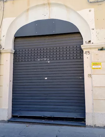 Affittasi centrale Negozio