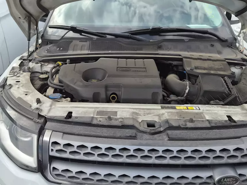 Range Rover Evoque cilindrata 2000 TDI con il motore rotto, cambio manuale - Foto 4