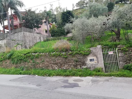 Terreno Edificabile in Vendita con Superficie di mq. 430