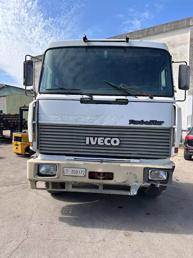 Foto 2 Iveco 190:36 a telaio Pre-Euro, in ottime condizioni