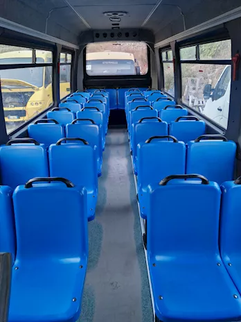 Scuolabus 30-34 posti Marca Iveco Anno 2010 Km 200000 - Anteprima 10