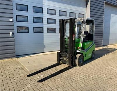 Carrello elevatore a gas CESAB DRAGO 180