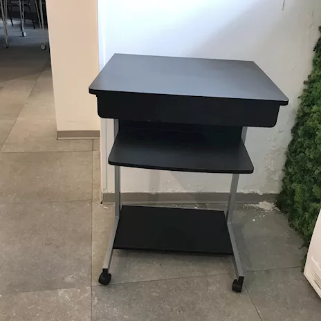 Tavolino porta PC con cassetto e rotelle