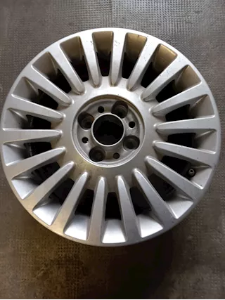 Cerchio originale Fiat 500 nuovo mai usato