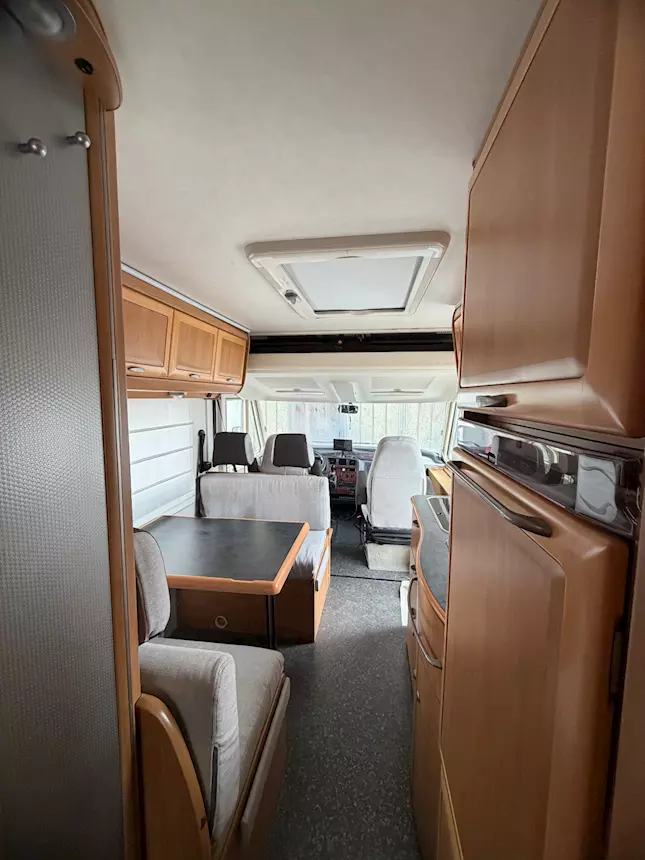 Motorhome Hymer B564 Anno 2000 Km 145000 Diesel, mai usato - Foto 7
