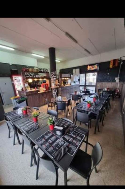 Attrezzatura completa per pizzeria, in legno