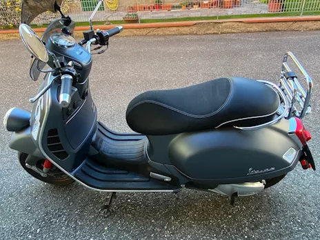 Vespa 300 GTv serie numerata Marca Piaggio - Foto 2