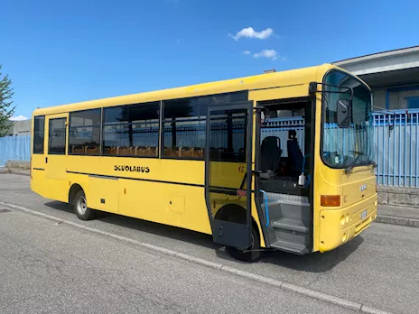 Scuolabus Iveco 50 posti con pedana Euro 11.500