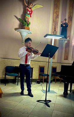 Violinista diplomato al Conservatorio propongo lezioni di vi