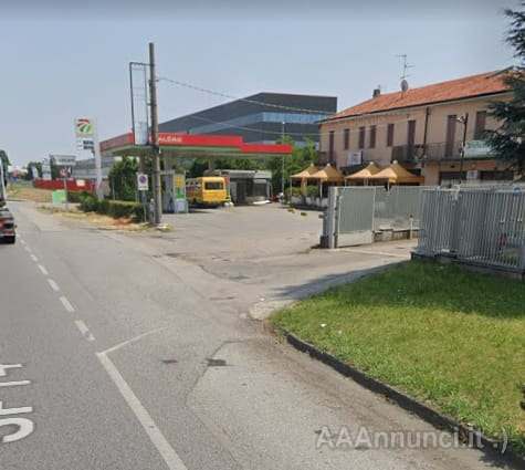 Grande Attività Commerciale con Abitazione su Provinciale - Foto 2