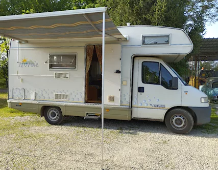 Camper mansardato Fiat Ducato 6 posti letto e auto 56.000 km Mobilvetta - Anteprima 1