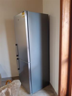 Frigorifero Whirlpool usato pochi mesi - Anteprima 1
