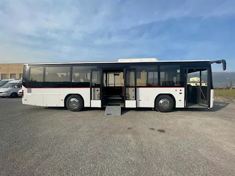 Volvo 8700