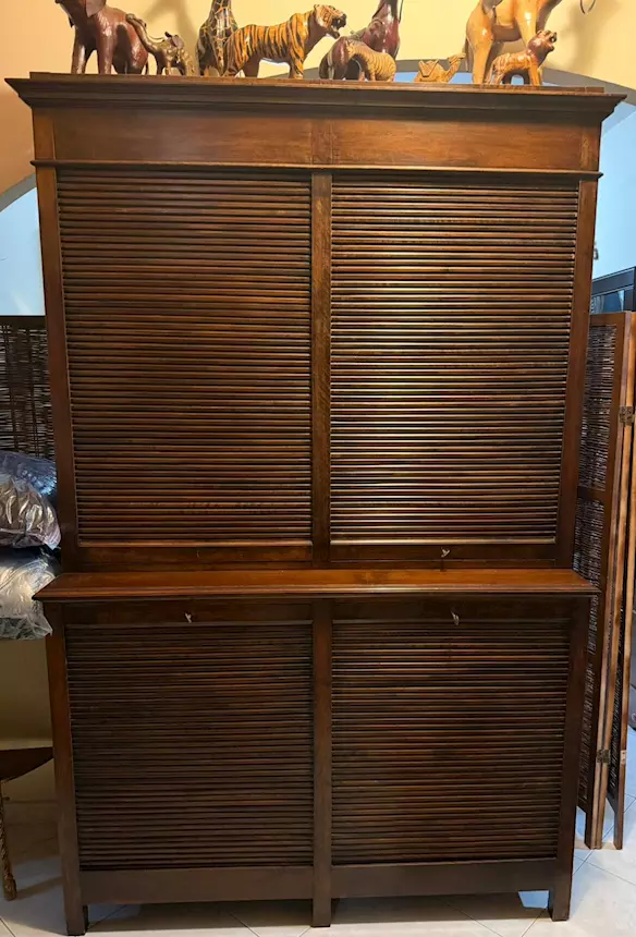 Credenza antica in due corpi con ante a serrande, ottime condizioni - Foto 6