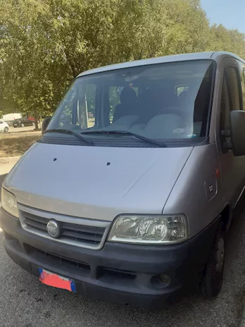 Pulmino 9 posti Euro 7.500 trattabile