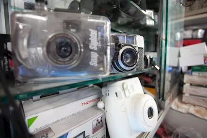 Macchine Fotografiche Compatte e Reflex Usate – 24249, modello perfetto - Foto 2