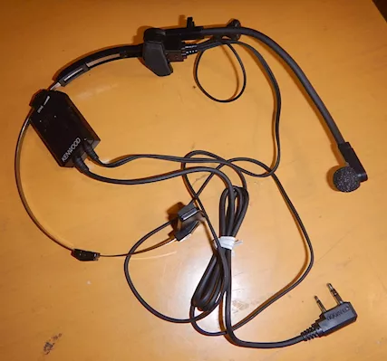 HMC-2 Kenwood Cuffia micr. con Vox e PTT, come nuovo, mai usato - Foto 3