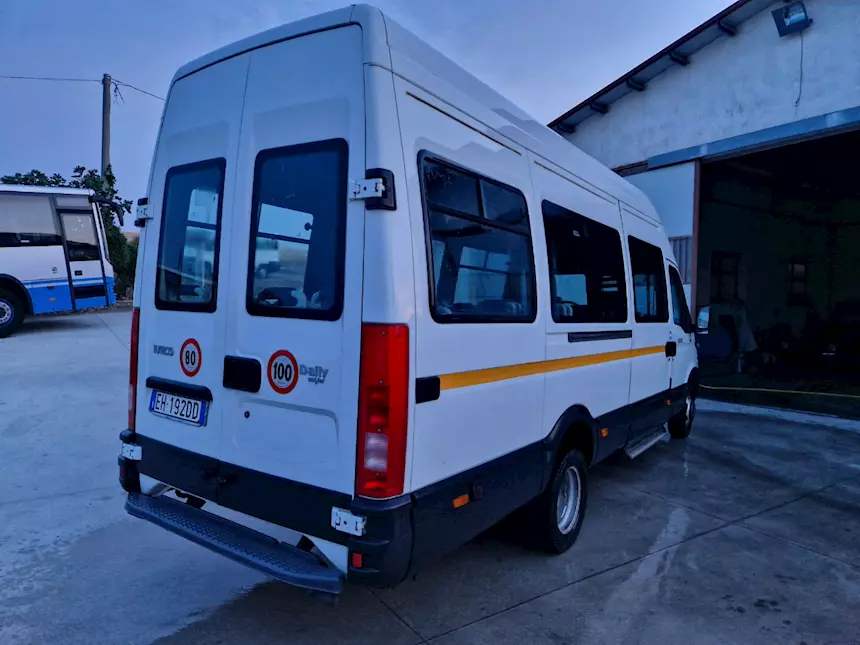 Foto 5Scuolabus 30 posti Marca Iveco Anno 2005 Euro 3