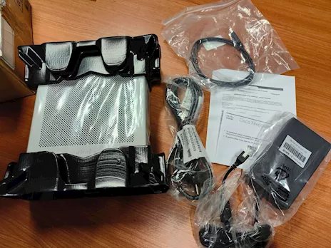 Firewall hardware Cisco FPR1010 nuovo sigillato - Anteprima 5
