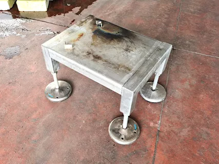 Alzatina in acciaio inox usata